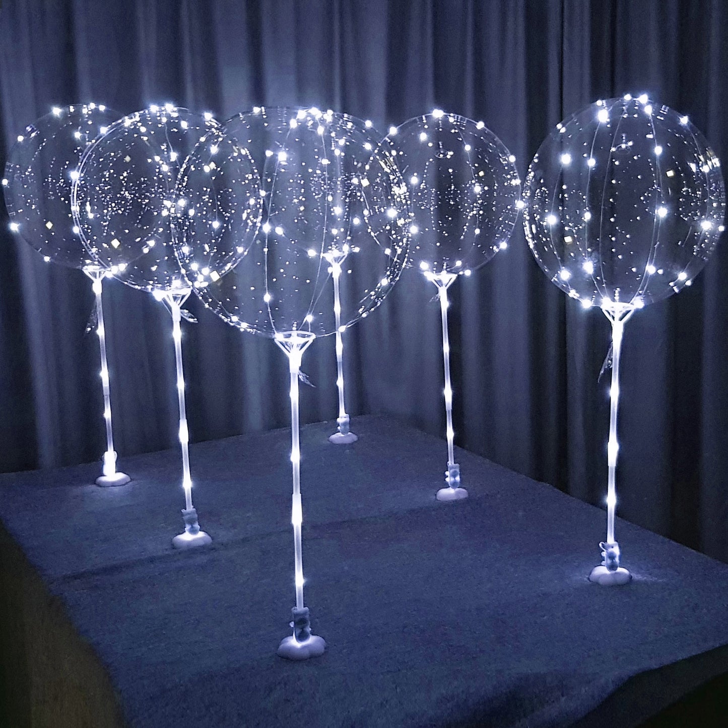 LED Balloons with sticks cold white 6pc