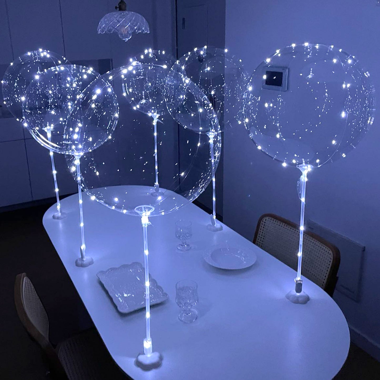 LED Balloons with sticks cold white 6pc