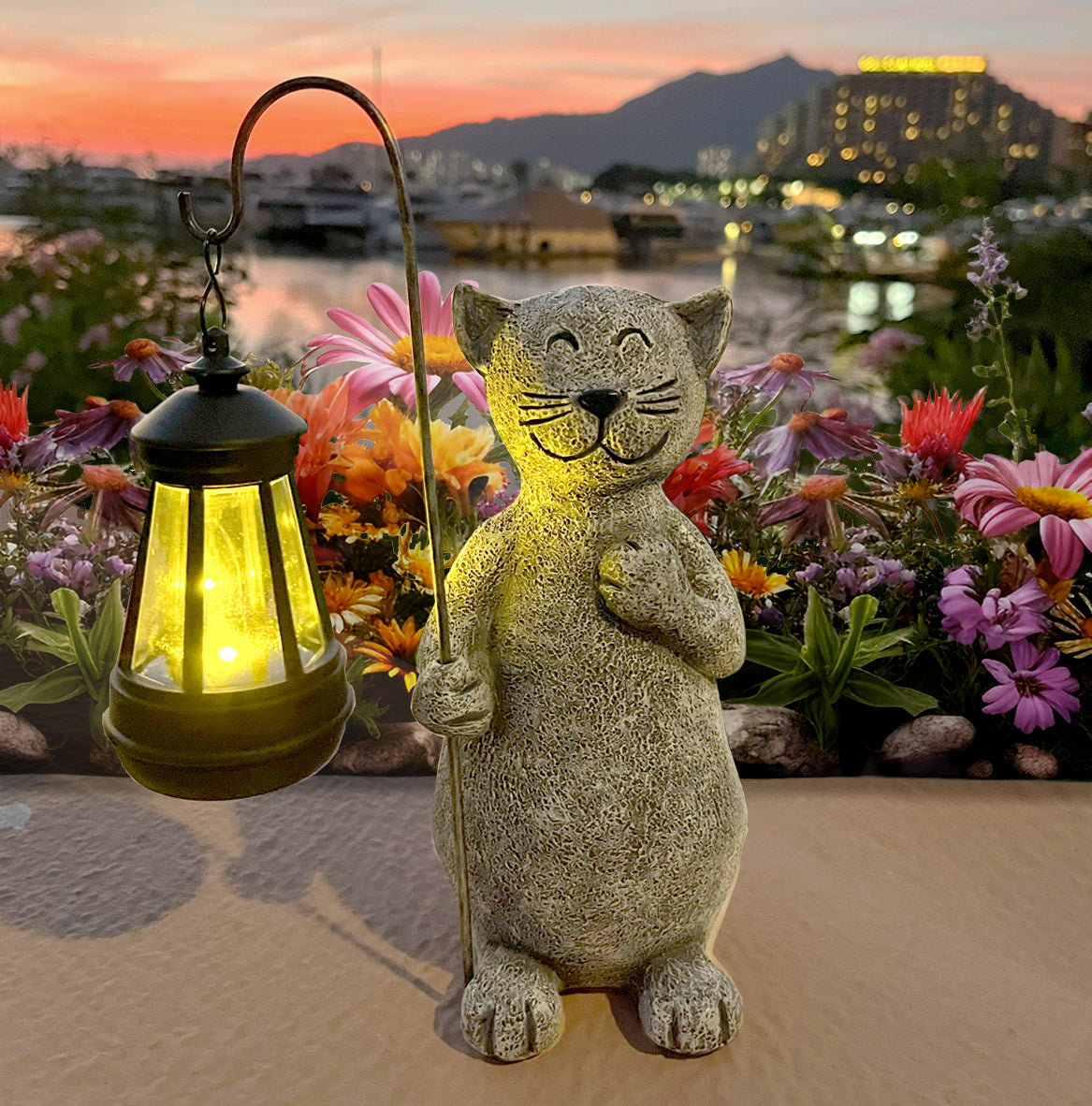Garden Cat statue made of resin with solar lamp